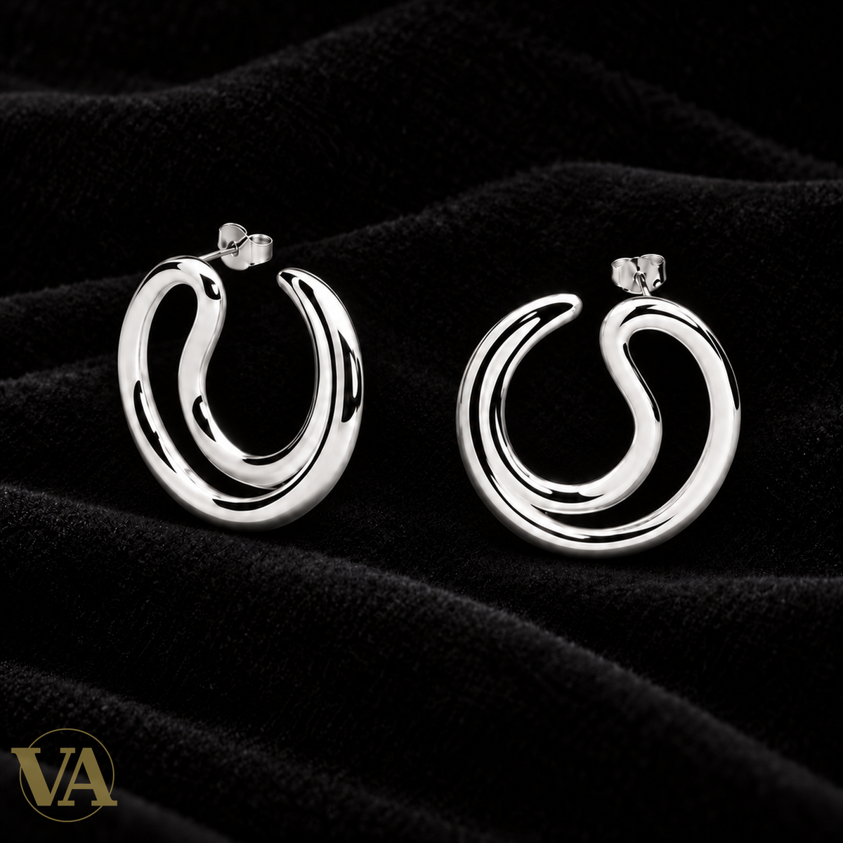 Boucles spirales en argent 925 rhodié — vue de la paire