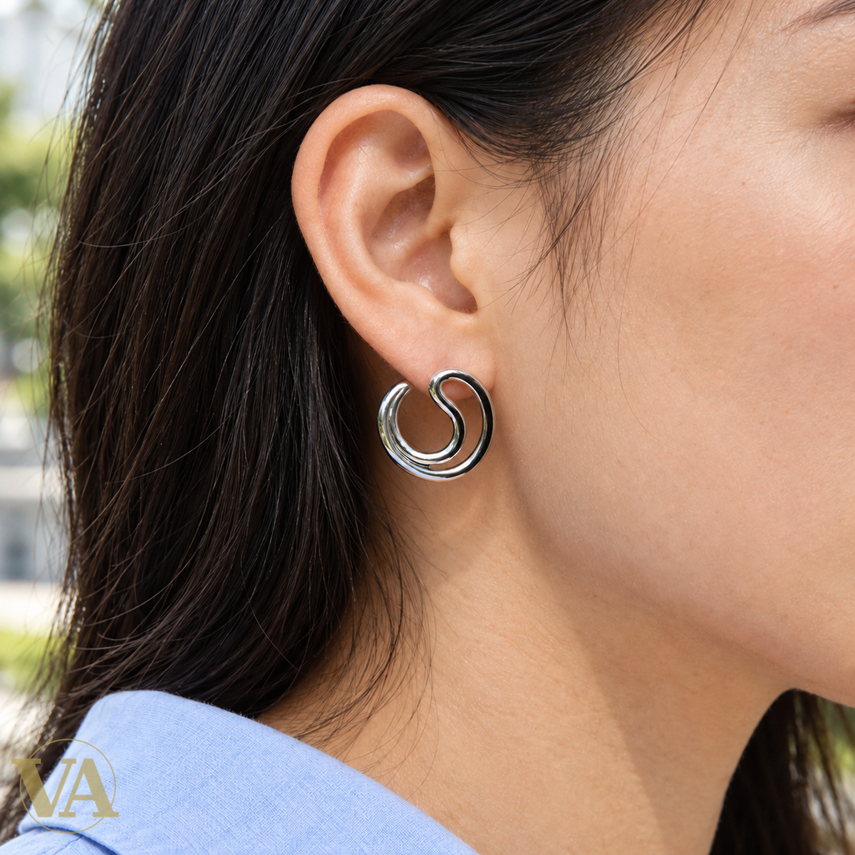 Boucles spirales en argent 925 rhodié — portées