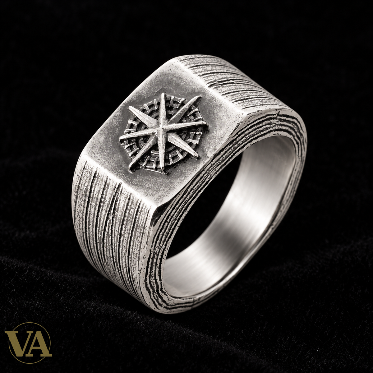 Bague 1975400 en argent 925 — vue principale sur fond noir
