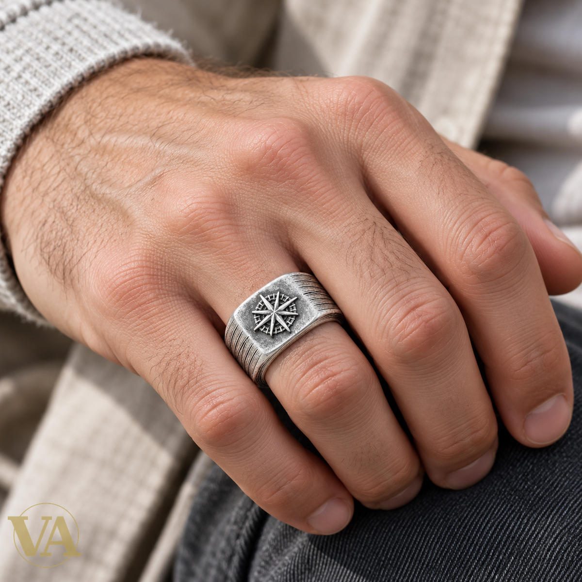 Bague 1975400 en argent 925 — gros plan portée sur la main