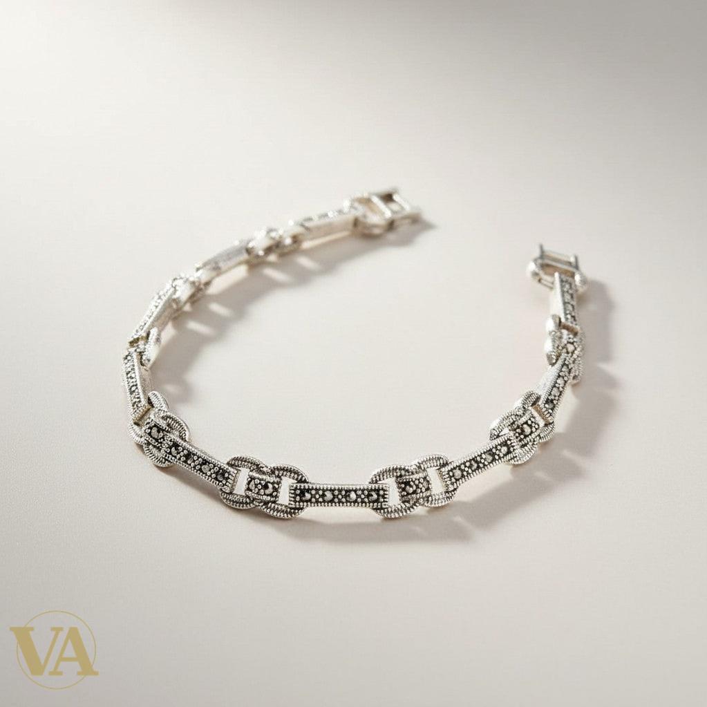 Bracelet Vindicta : Bijoux Argent 925 Massif, Luxe et Héritage en argent massif 925 orné de marcassites, design vintage, 19 cm