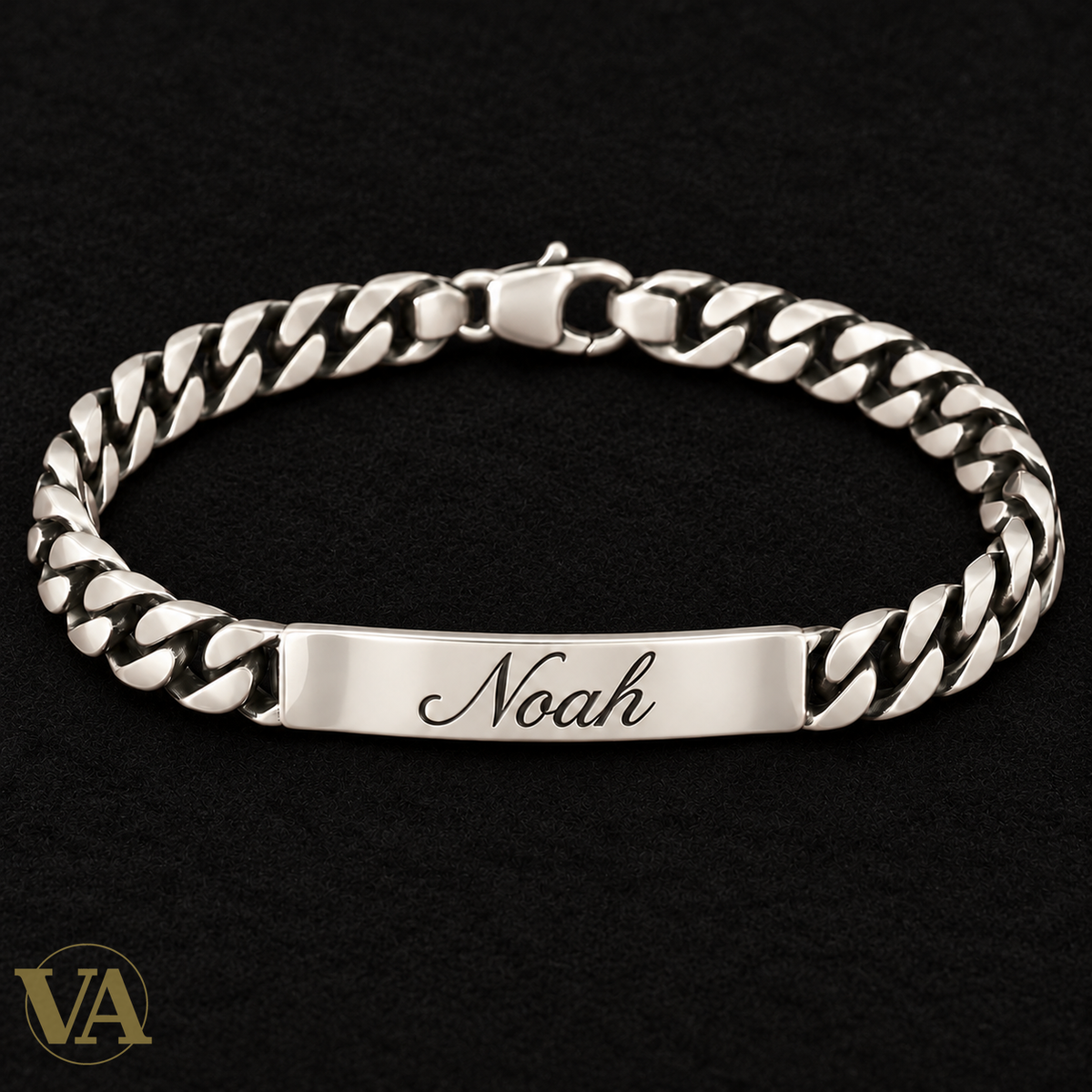 Bracelet gourmette argent 925 vieilli en rond, plaque lisse gravée Noah