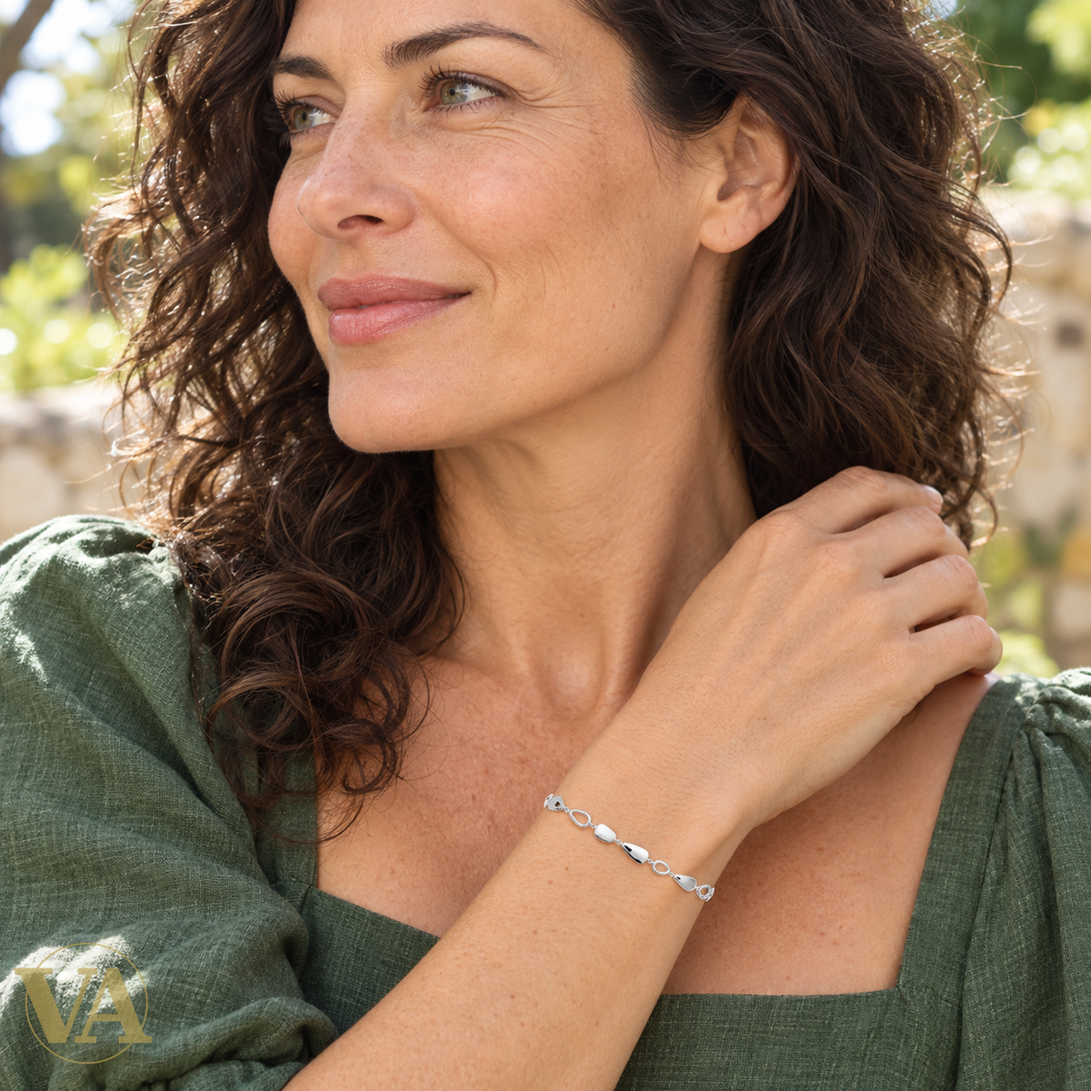 Bracelet gouttes et ovales polis en argent 925 rhodié, porté 3