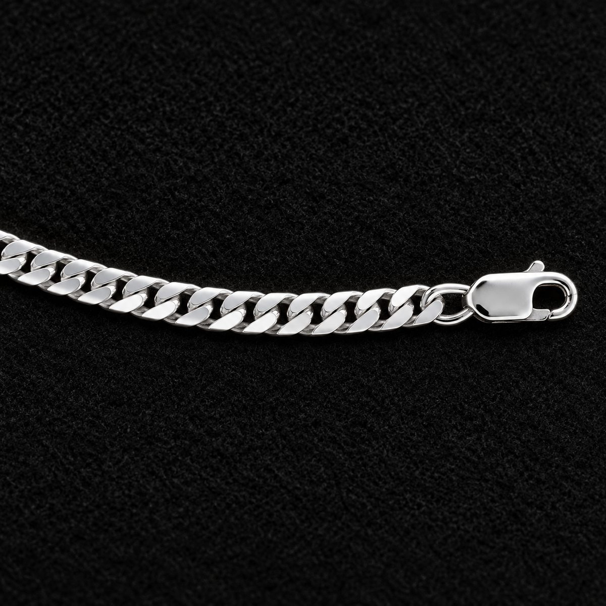 Bracelet homme Gourmette diamantée en argent 925 — 21 cm — détail de la maille et du fermoir