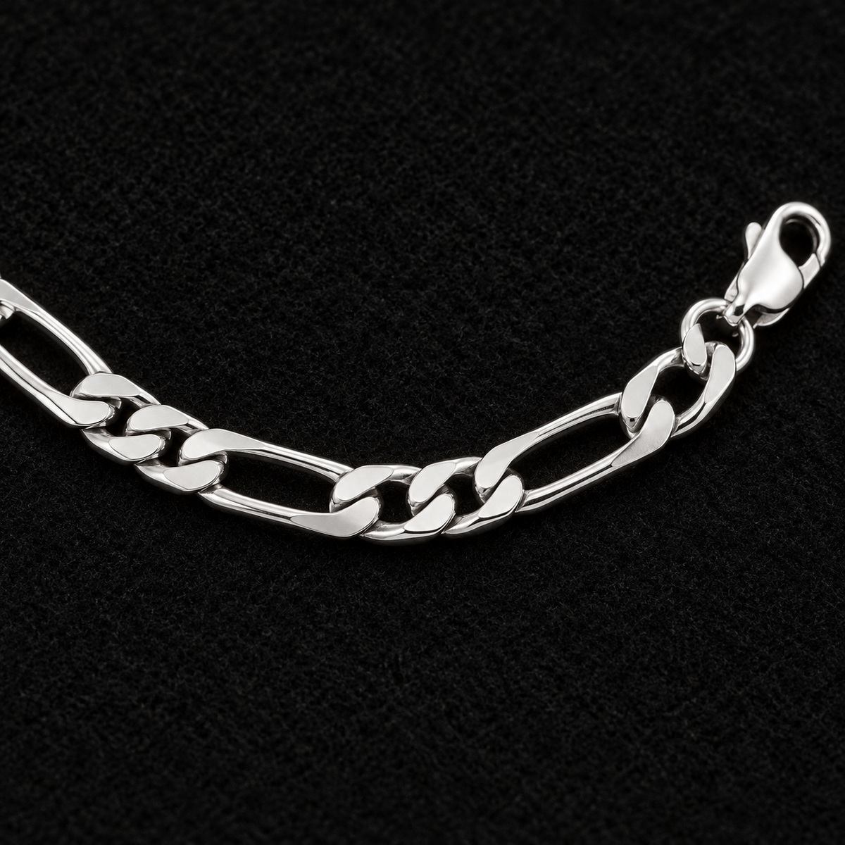 Bracelet homme Figaro 1+3 diamantée rhodié en argent 925 — 21 cm — détail de la maille et du fermoir