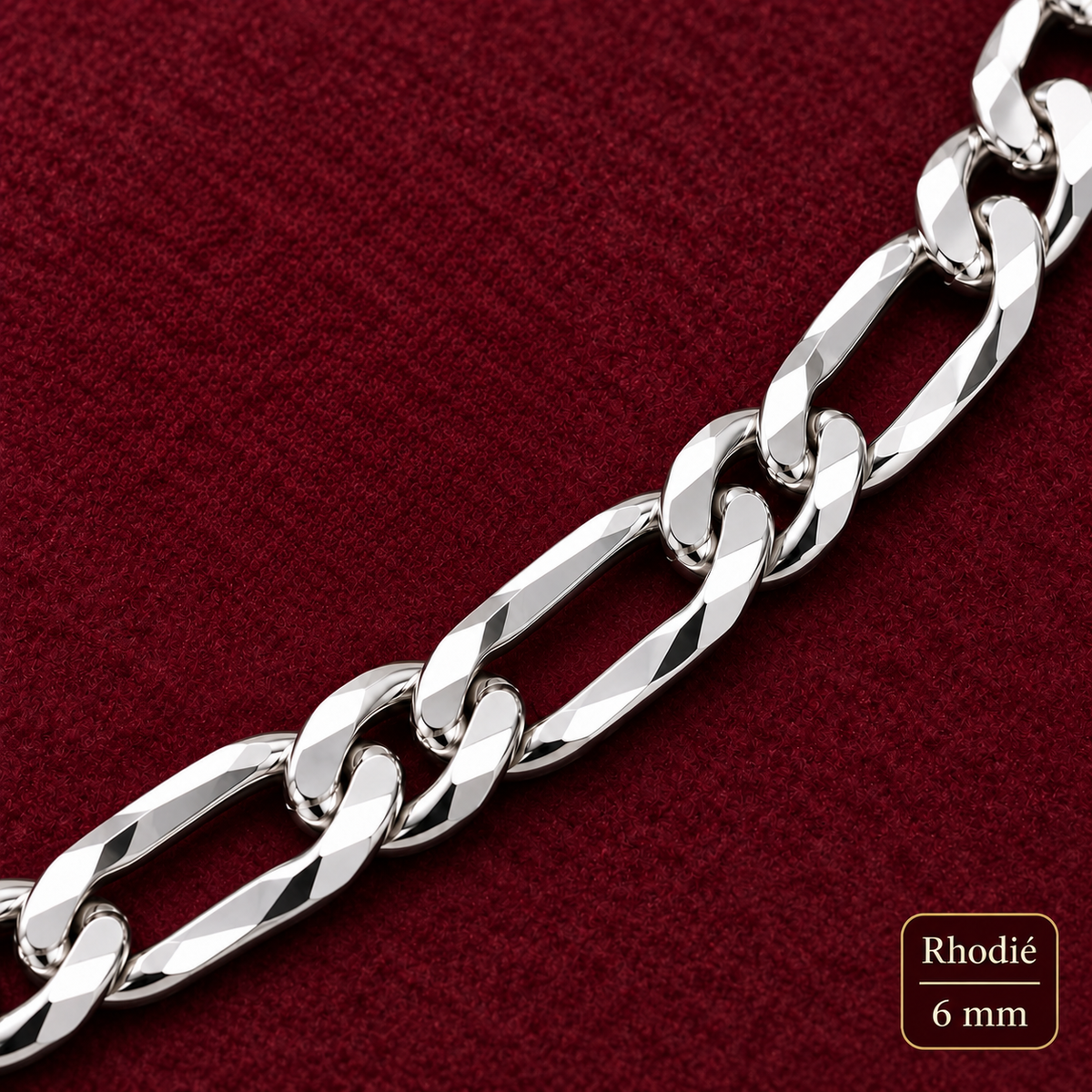 Chaîne Homme Argent 925 – Figaro 1+2 diamantée 4 faces Rhodiée 6 mm — fond bordeaux