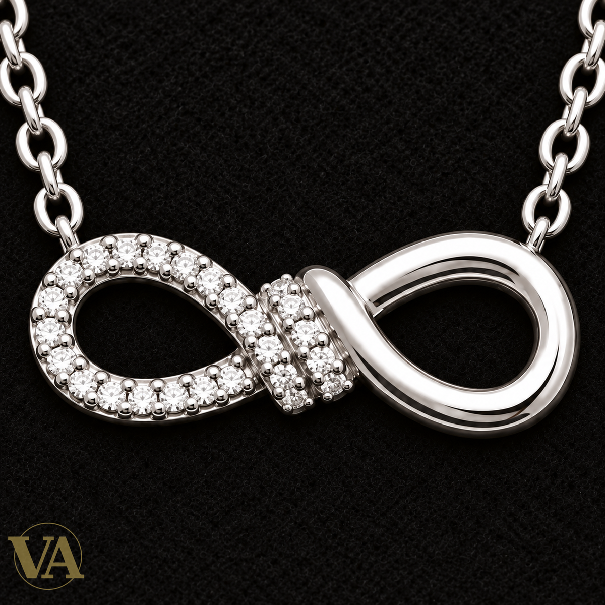 Collier infini serti en argent 925 rhodié — gros plan du détail