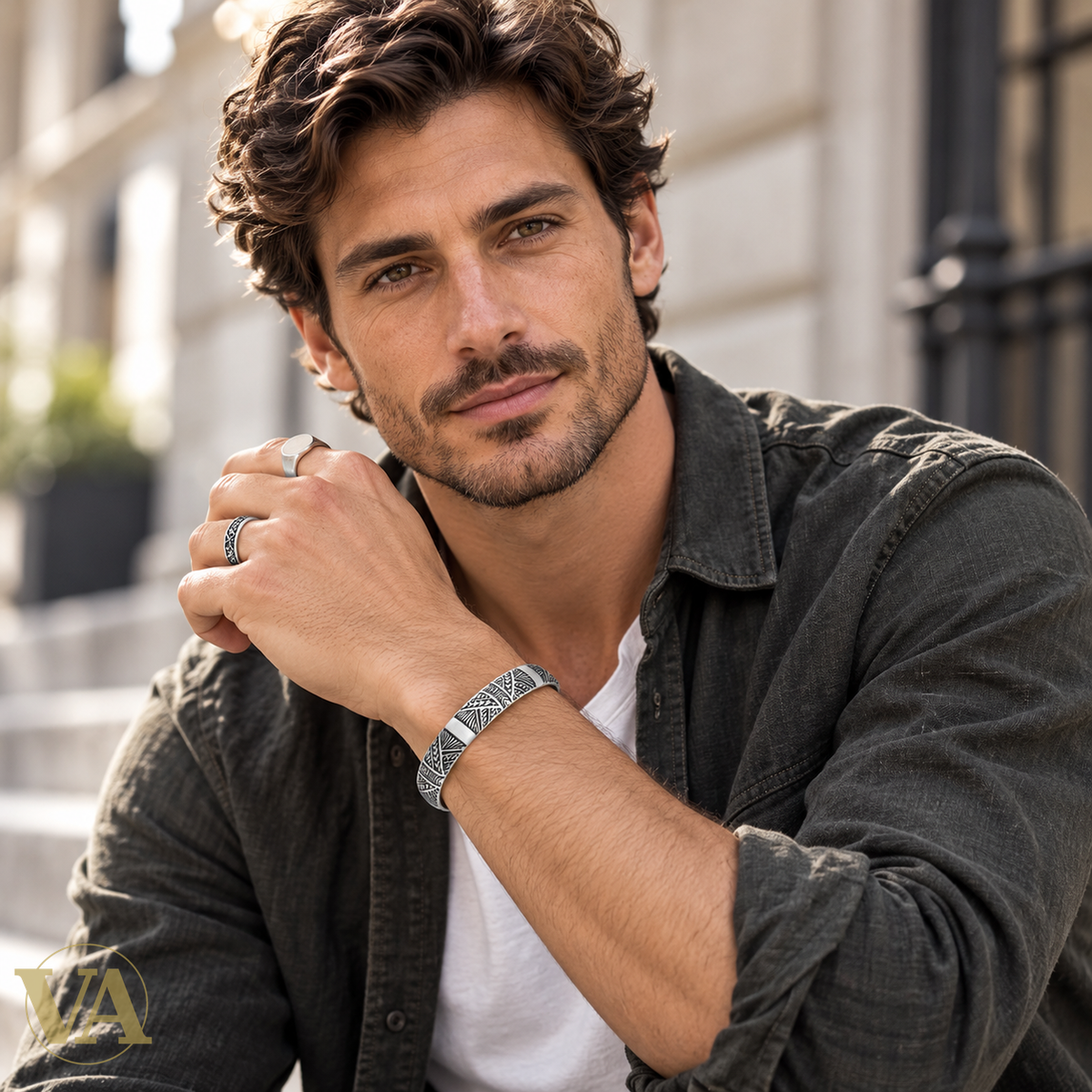 Jonc homme argent 925 82187262 — portrait avec visage et bagues