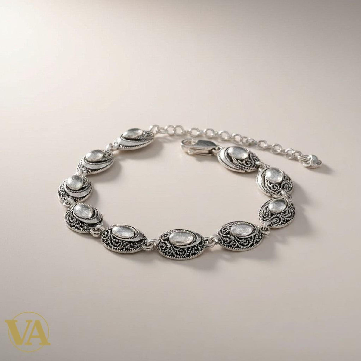 Bracelet Femme Argent 925 Massif – Médaillons Ovales Cisélés Style Oriental