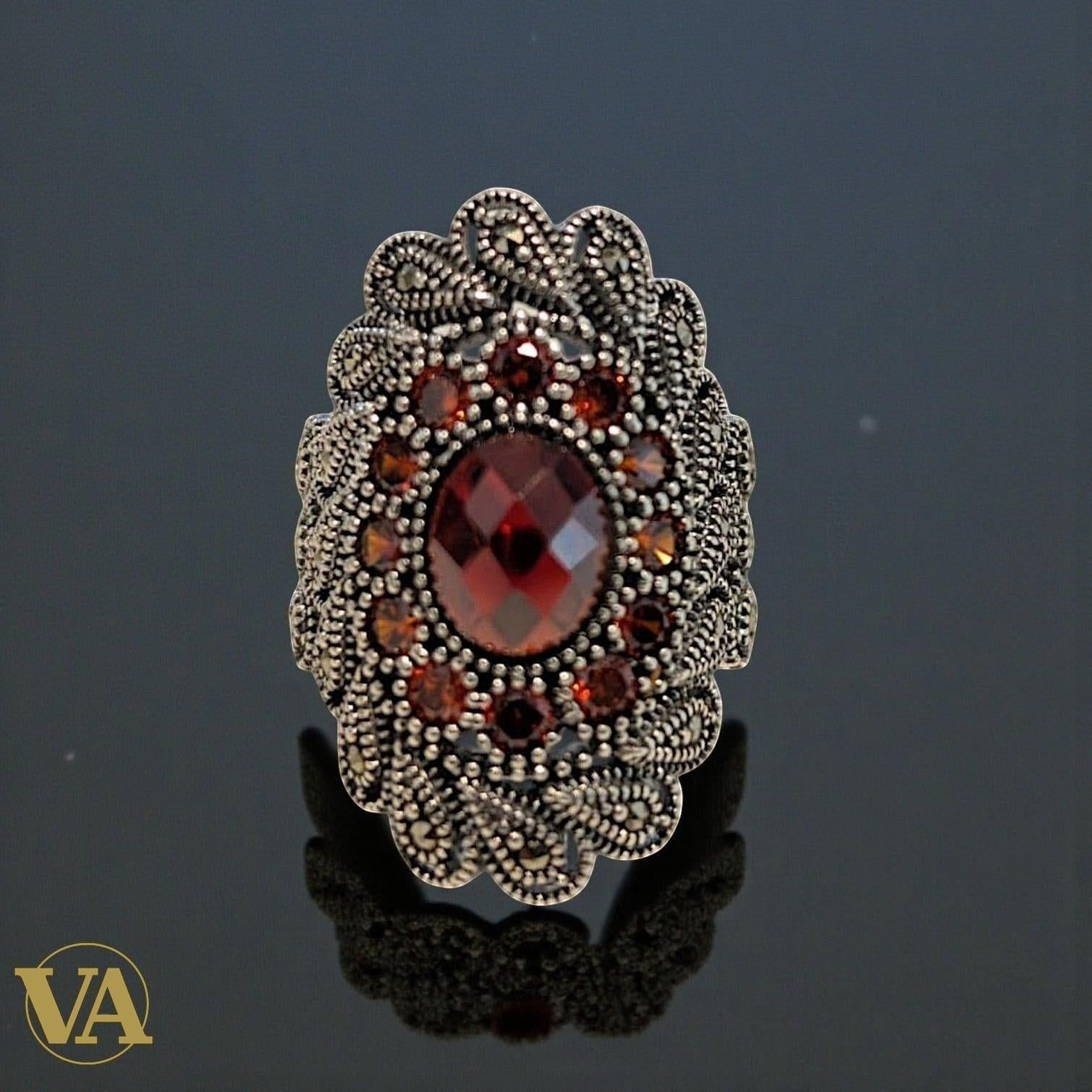 Bague  femme ovale en argent 925, pierres rouges & marcassite – Modèle imposant | Bijoux Vindicta