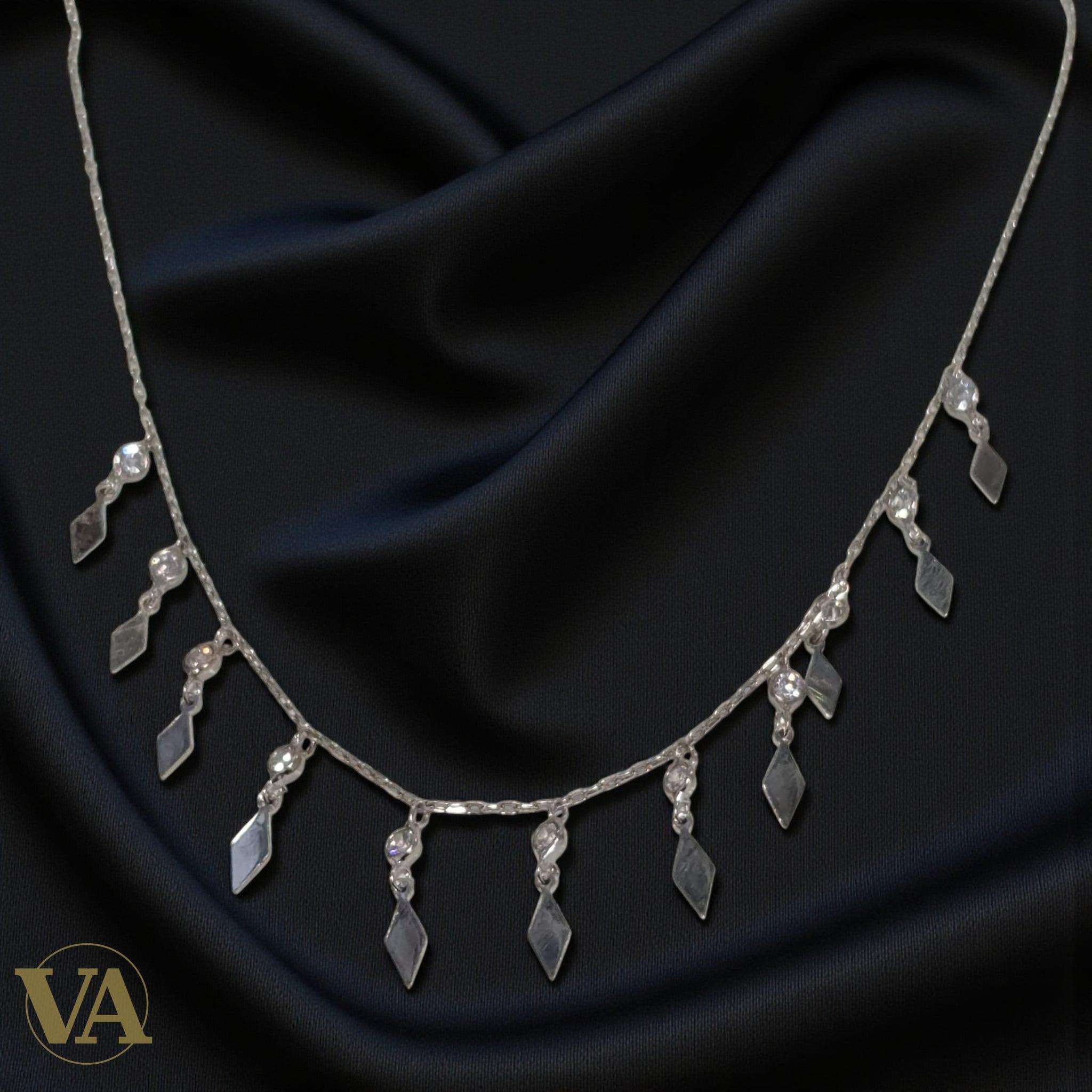 Collier Femme en argent 925 – Pampilles losanges et perles facettées | Bijoux Vindicta